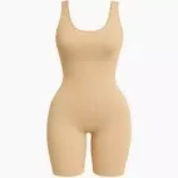 كورسيه حماله سيلفى