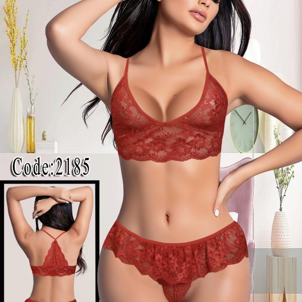 طقم برا+اندر دانتيل فتحة من الصدر