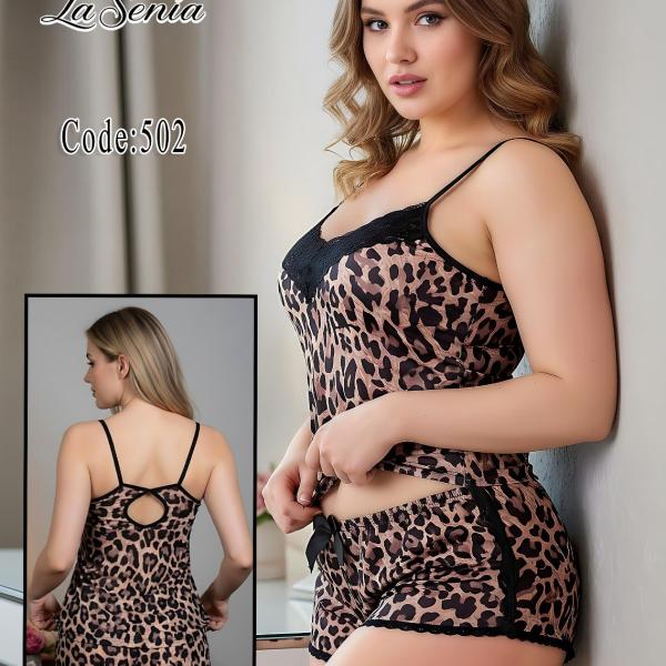 طقم هوت شورت تايجر فتحة من الخلف TIGER