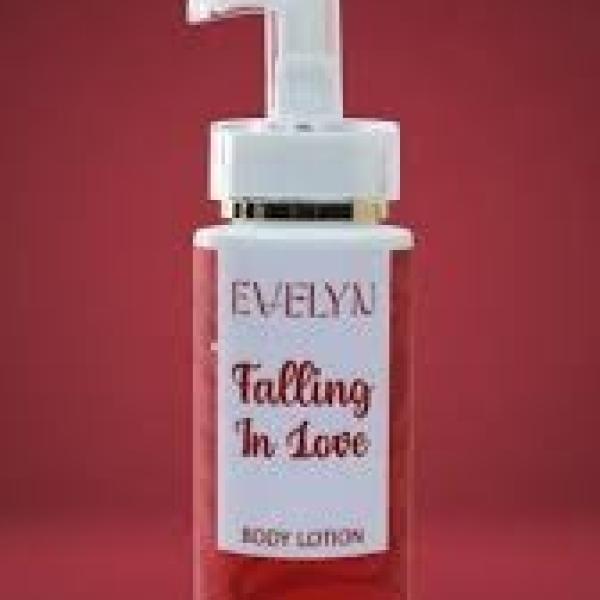 بدي لوشن ايفيلن احمر(شيا+جوجوبا)falling in love حجم220م